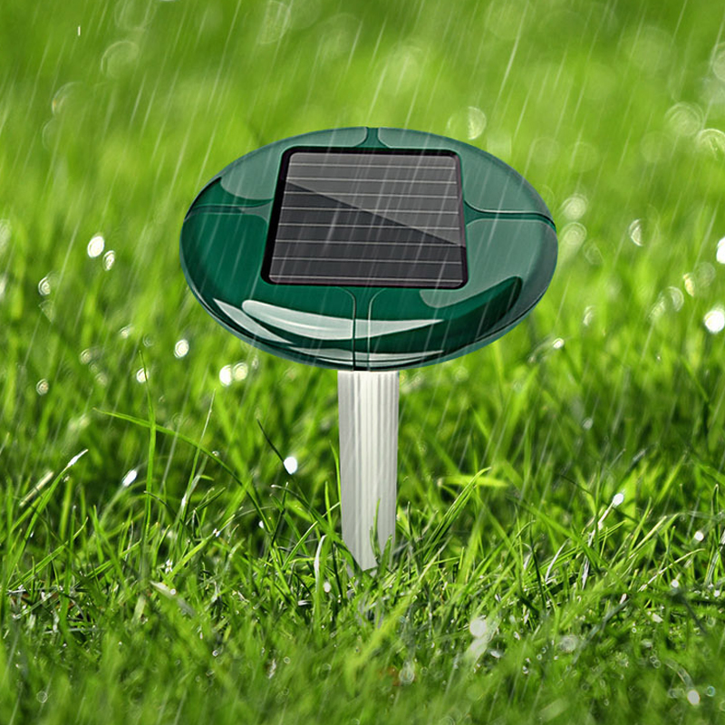 Sonic Outdoor Mole Repeller: Rechargeable Eco-Friendly Garden Pest Control
