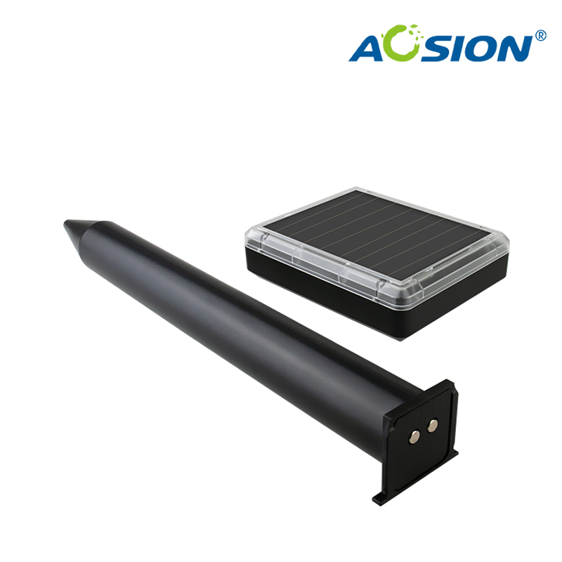 Eco-Friendly Solar Snake Repellent Pest Control for Safe Garden Environments