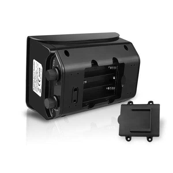 Solar and Ultrasonic Animal Repellent Device Pest Control Device Repeller for Bird Dog Cat Fox Rabbit Pelican Raccoon Pigeon Bear Outdoor Garden Yard Protect