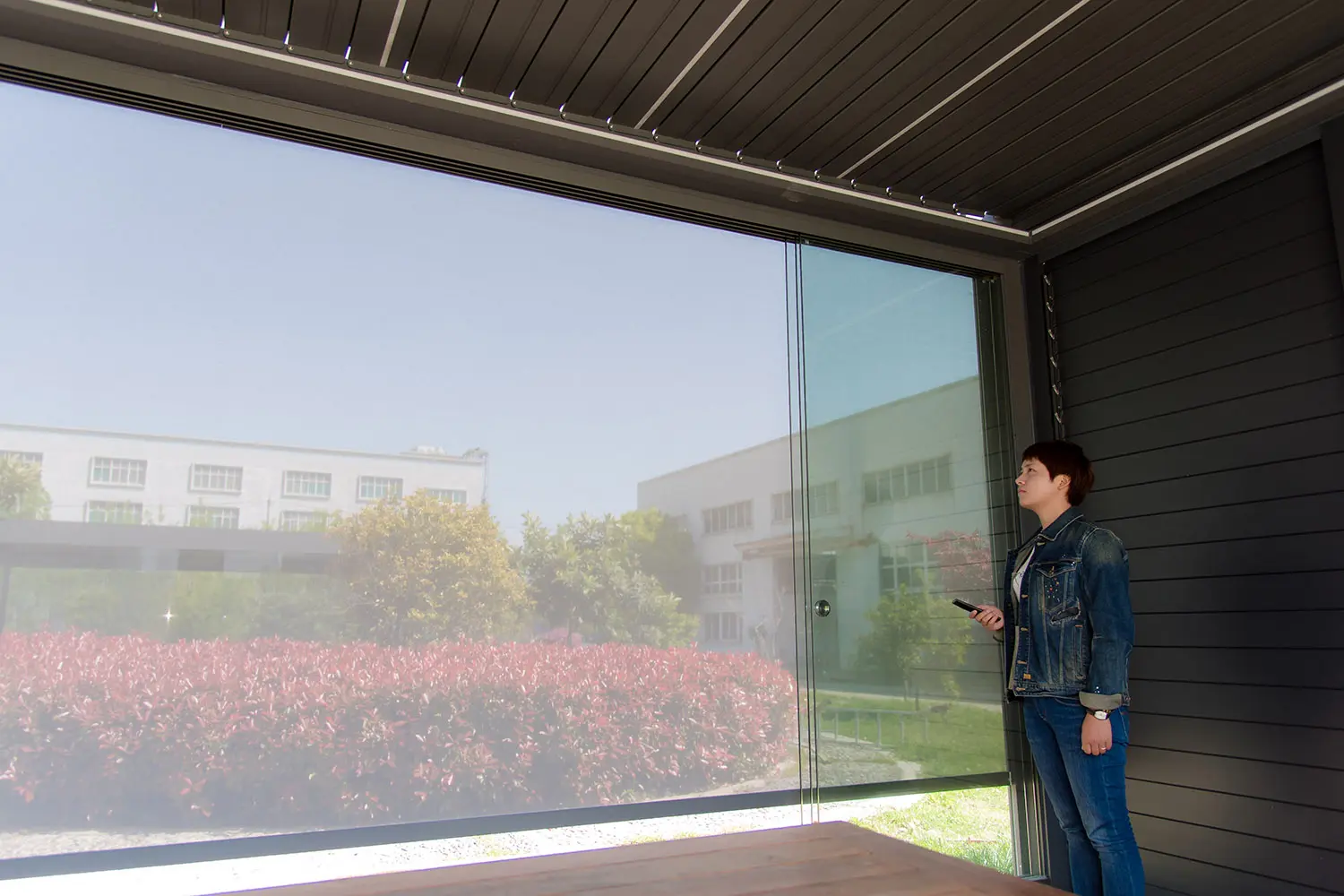 Wholesale China Suppliers Factory Smart Zip Screen - Automated Sunshade with UV Block, Wind Resistance & Remote Control Suppliers, Manufacturers