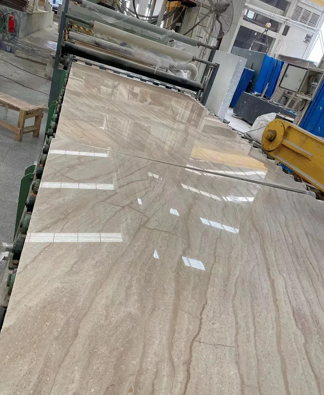 Daino Beige Marble Slab 4