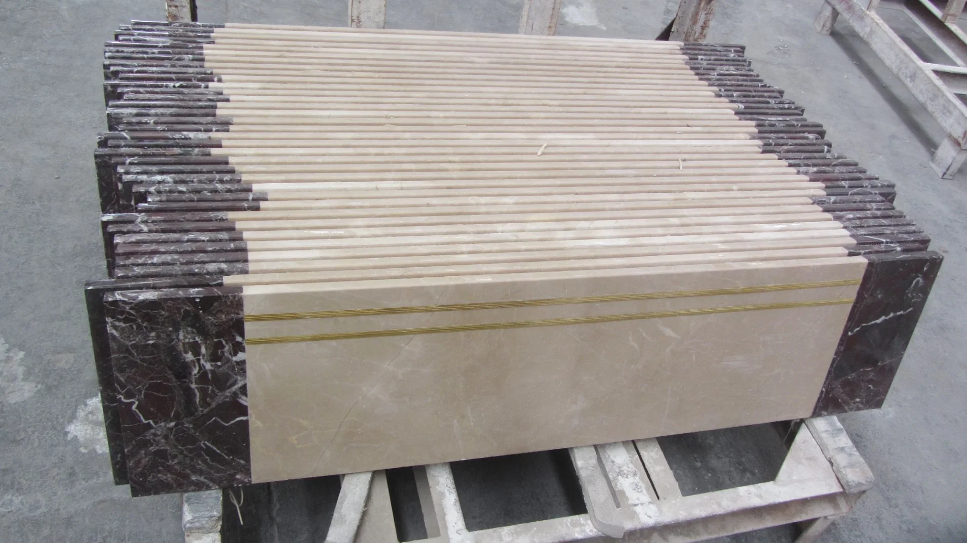 Modern Non Slip Granite Marble Stairs Tread Tiles Design for Home