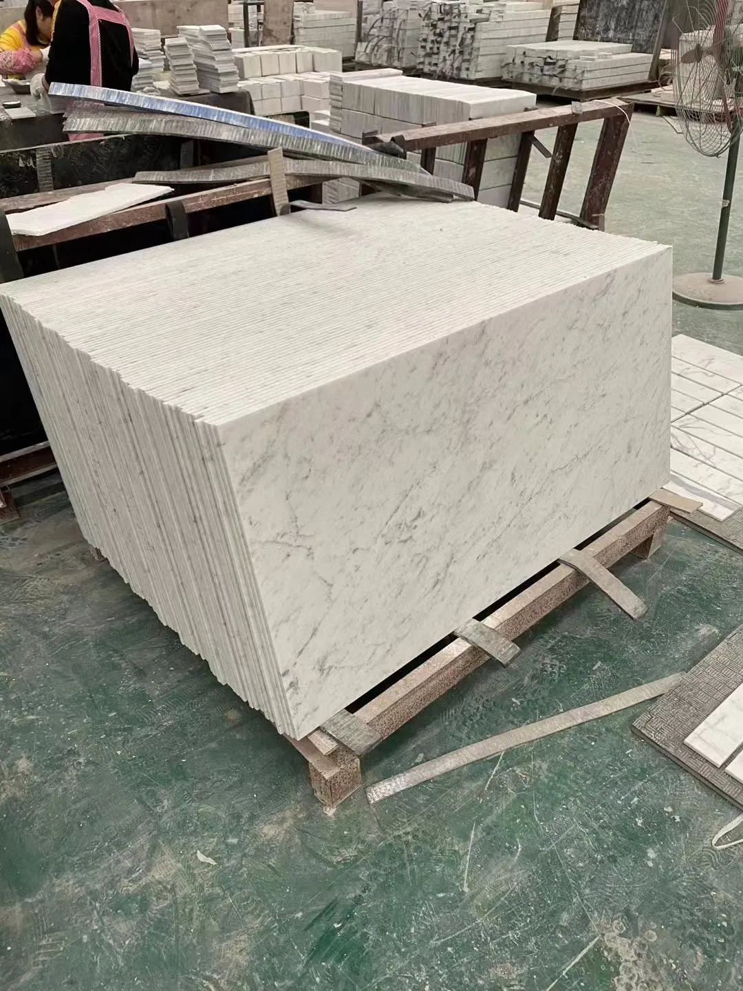 Low Mog 60*60cmultra Thin Carrara Grey Flexible Marble Tile Decorative Natural Marble Slab Tile for Wall Panel