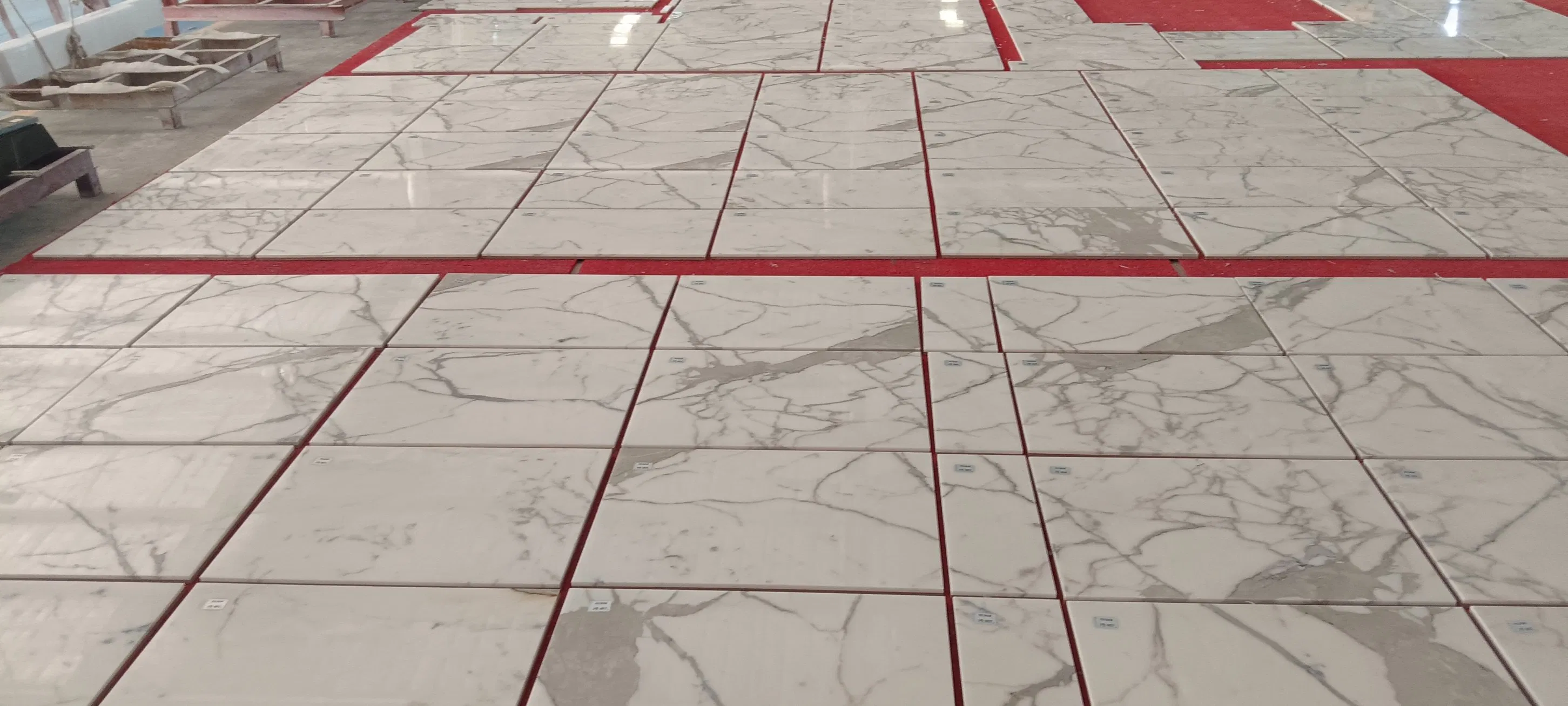 Natural White/Black/golden/Beige/Green/Brown/Blue/red/Grey/Light Marble/Granite/Travertine/Stone/Mosaic/Onyx Floor/Wall/paving calacacatta Tile for Decoration