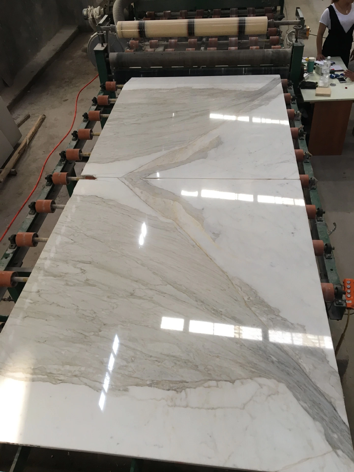 Italian Marble Floor Design Aristons/Carrara/Statuario/Oriental/Thassos/Arabescato/Calacatta Price White Marble Slab for Countertop/Bathroom/Flooring