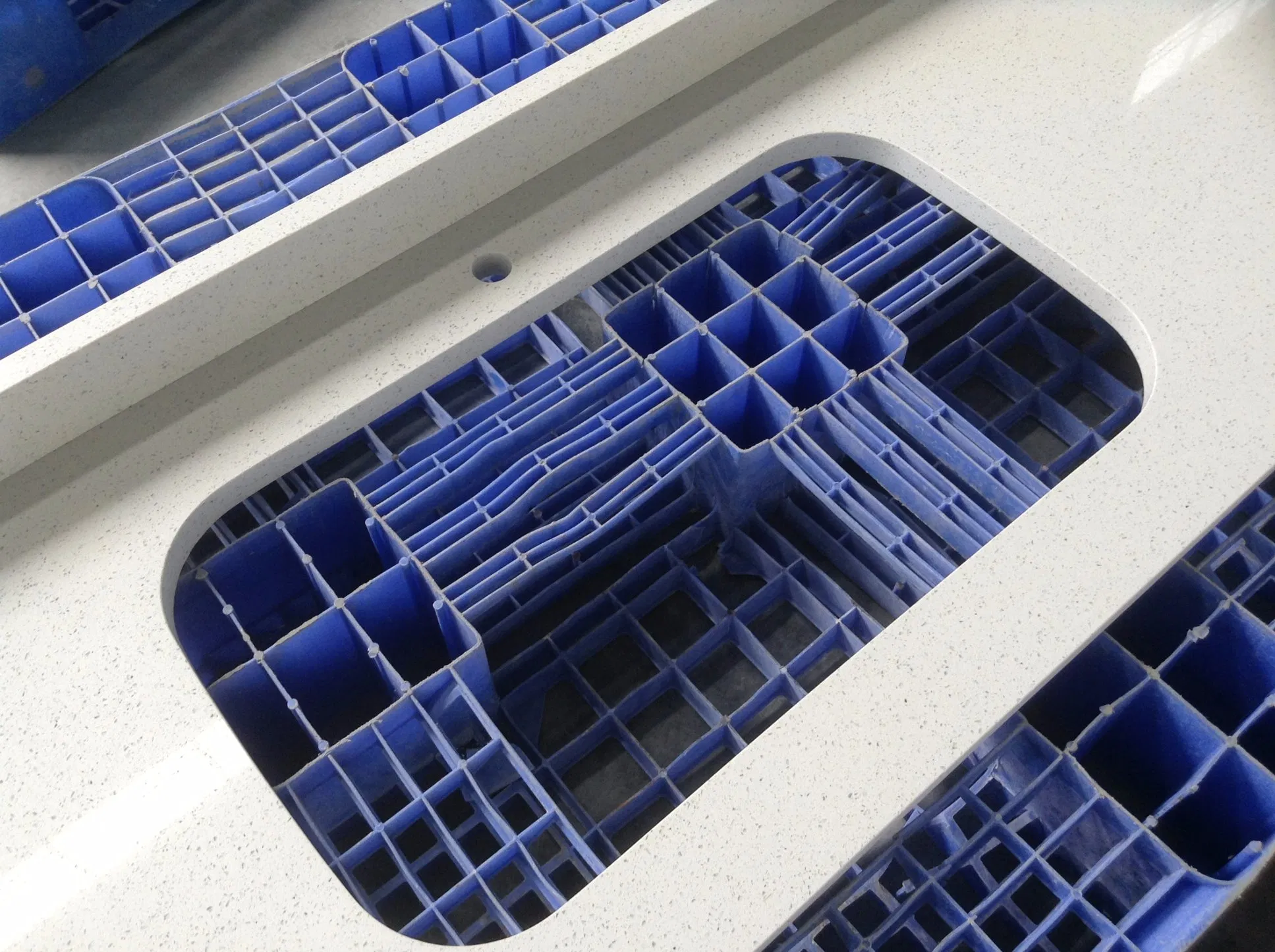 Quartz Backsplash for Kitchen