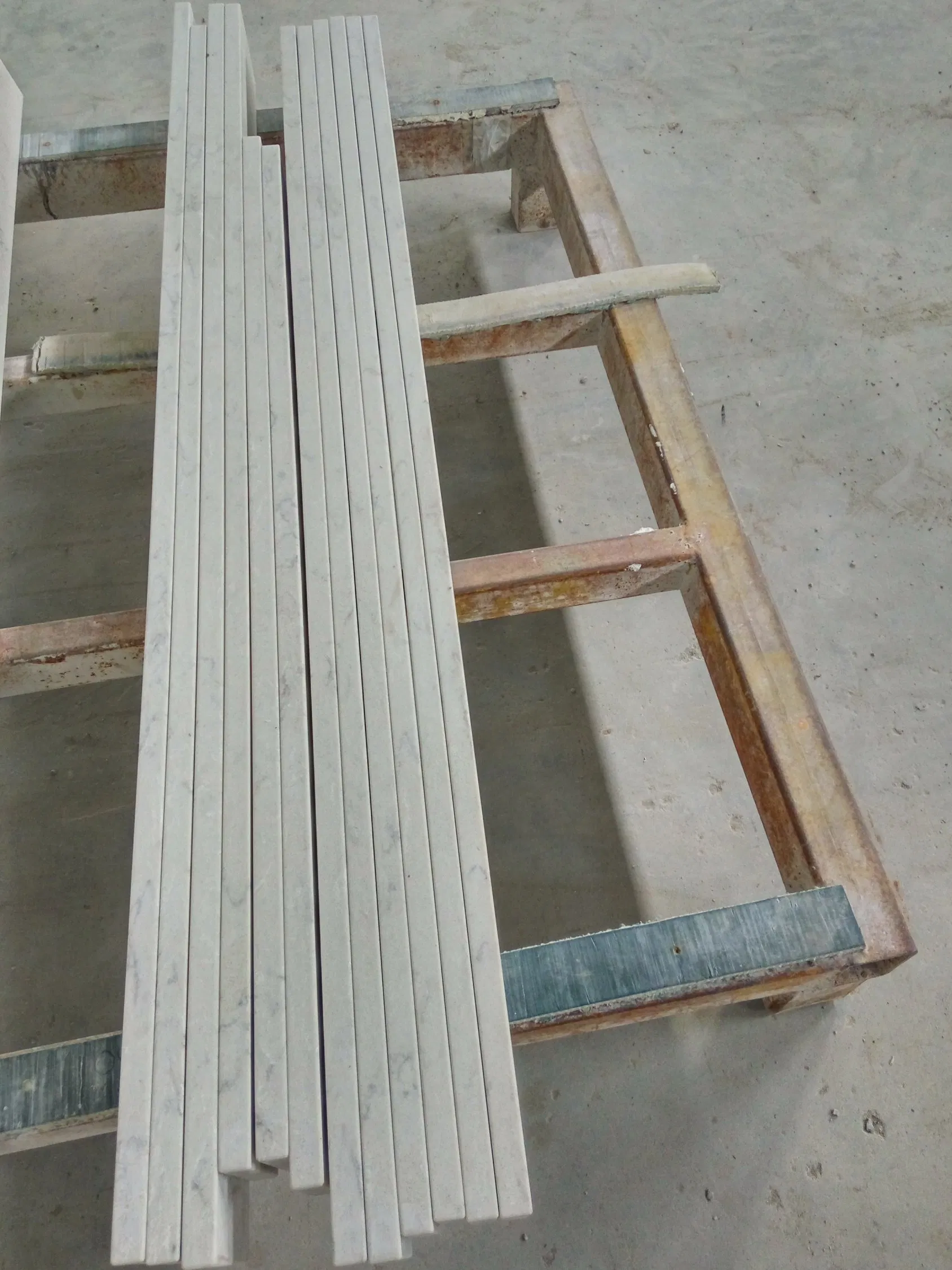 Quartz Backsplash for Kitchen