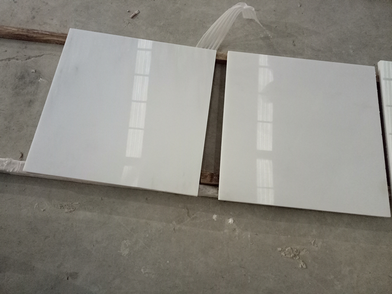 Pure/Royal White Jade/Marble Stone Big Slabs/Tiles/Countertops/Vanity Top/Skirting for Interior/Exterior Decoration