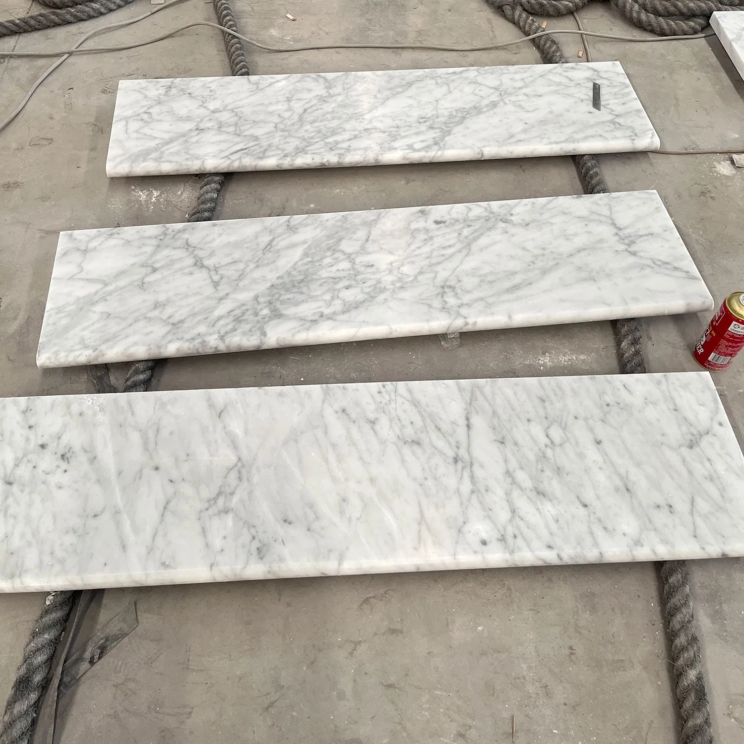 Building Materials White Carrara Marble Railing Staircase Marble Stairs Tread Design Indoor