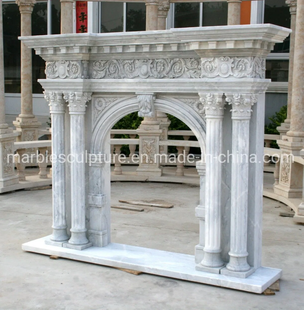 Hand Carved Arched White Marble Fireplace Natural Stone Mantel with Column Pillar (SYMF-241)