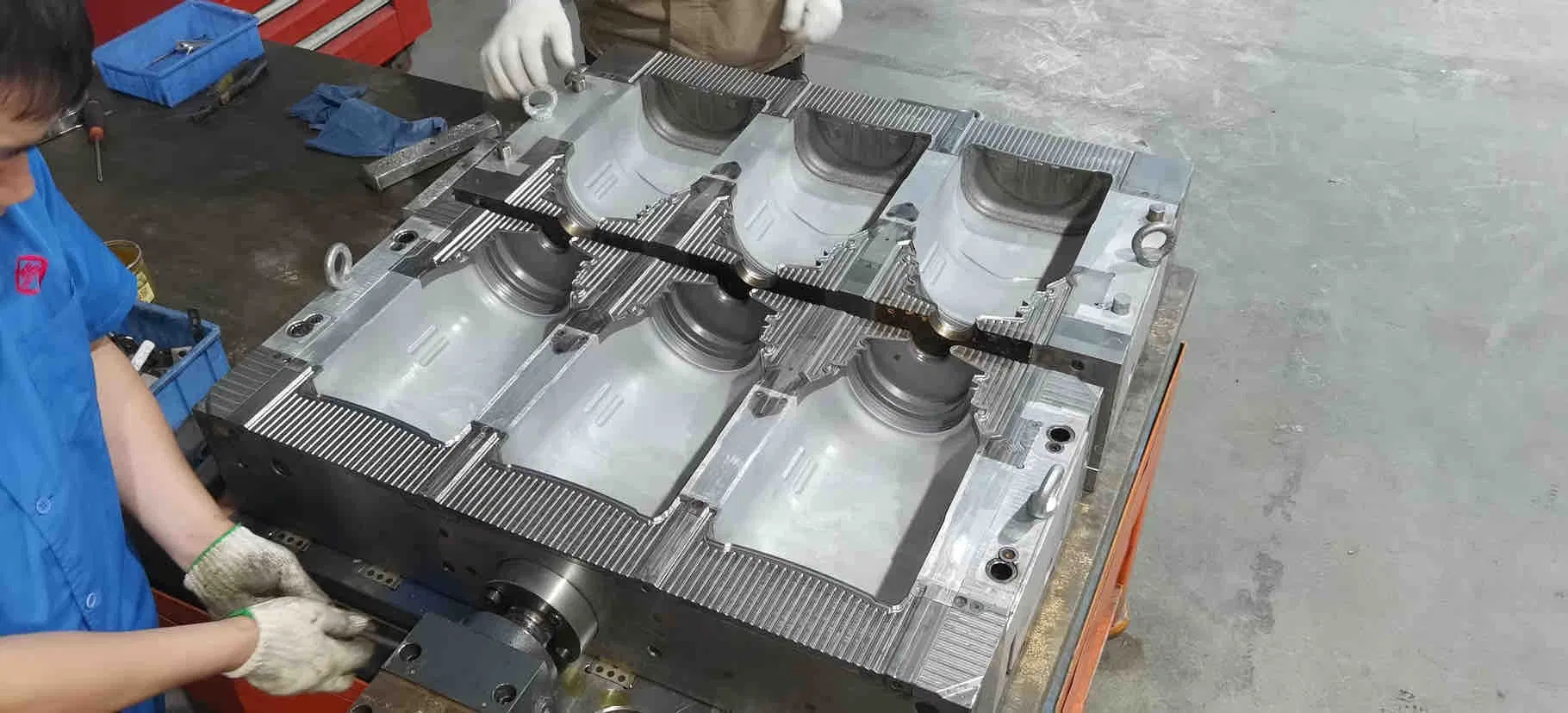 Aluminum 6061 Blow Molding Machine Moulds for Blow Molding Machine