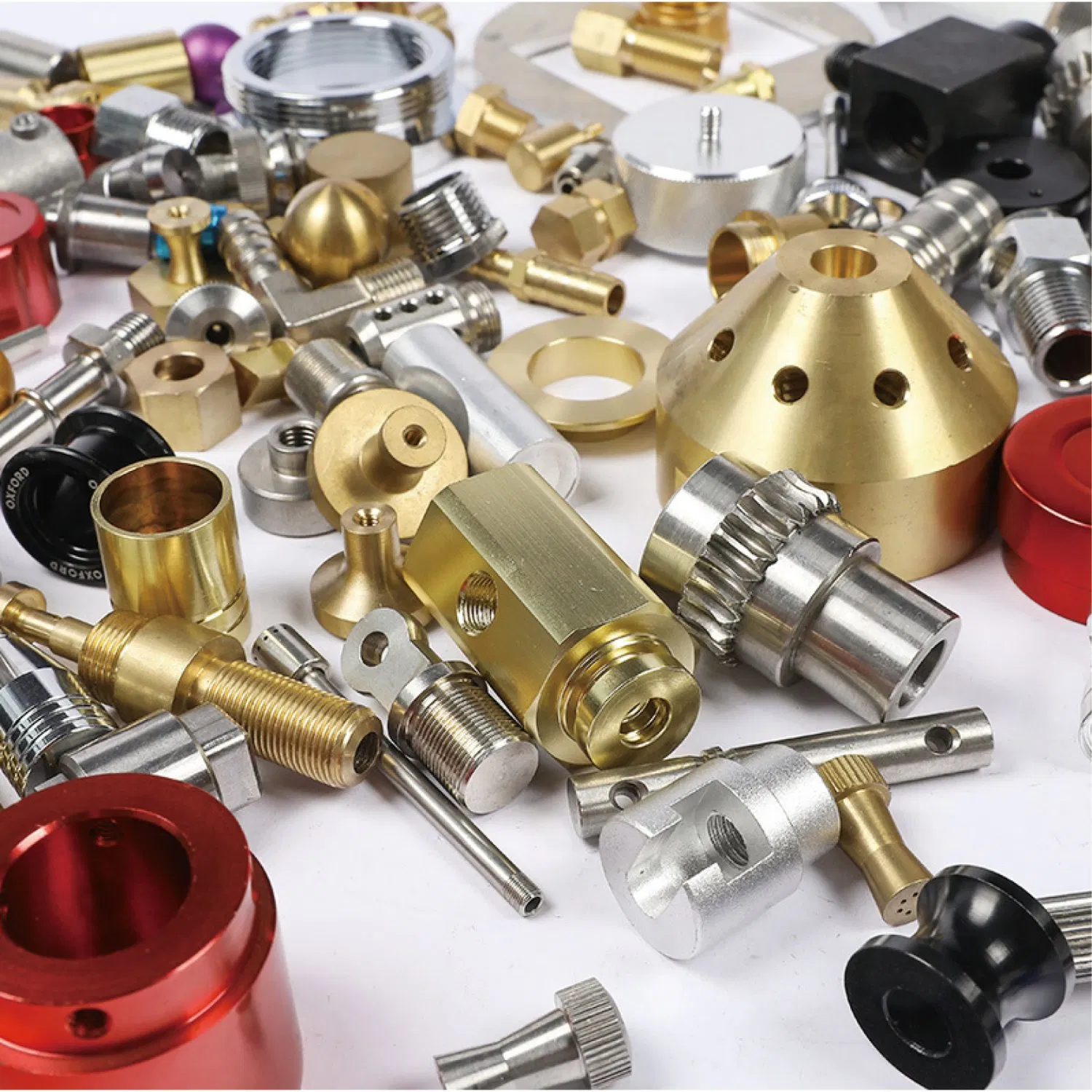Custom Machined Brass Parts Plumbing Hardware Heavy Duty Brass Turned Parts Corrosion Resistance Car Applications CNC Components