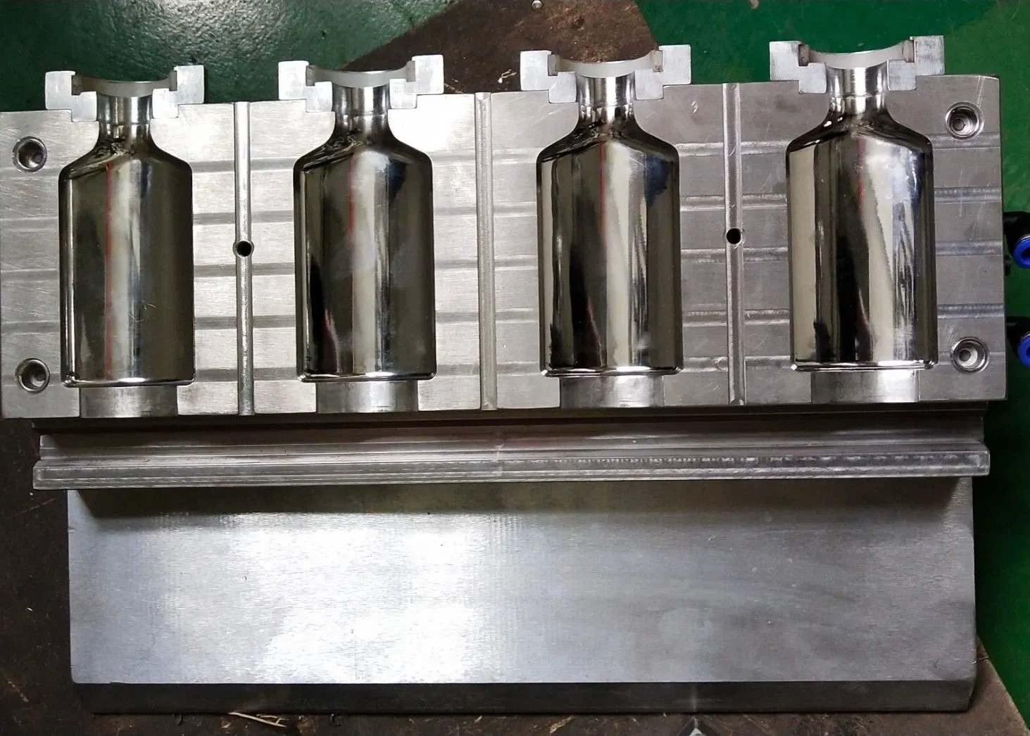 Pet Oil Bottle Water Bottle Jar Food Container Blow Mold