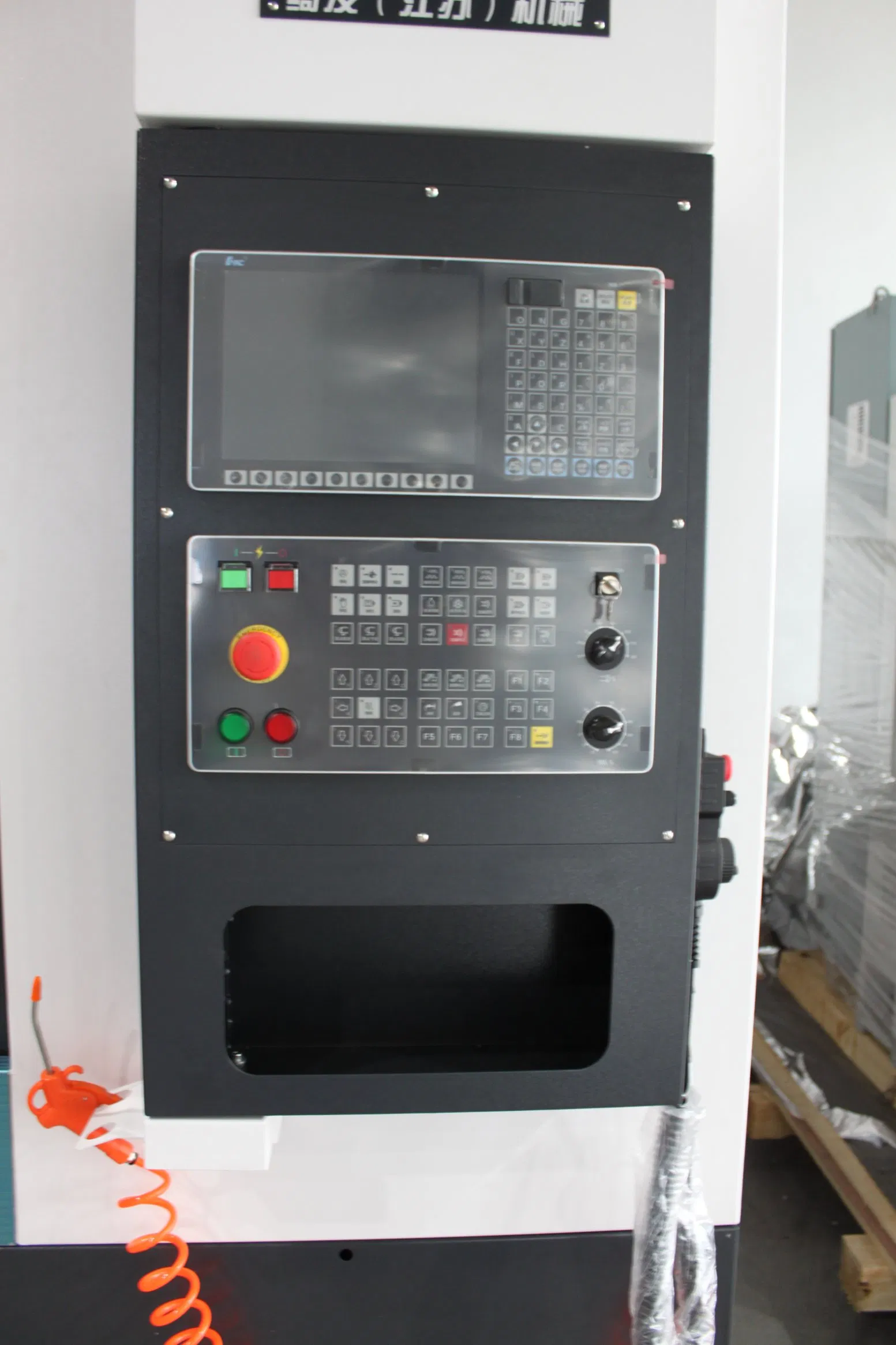 Advanced Vtc500 CNC Machining Center for High-Volume Production