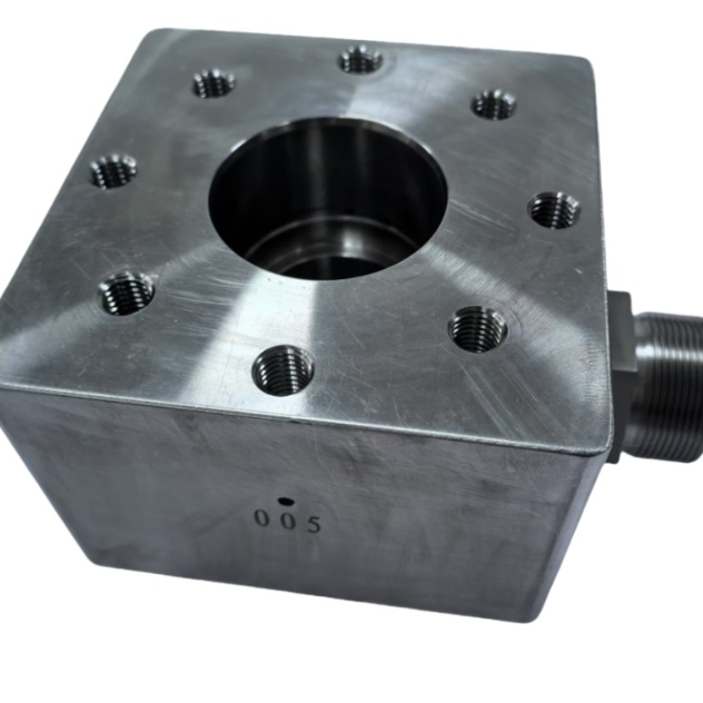 Custom Stainless Steel Three-Way Valve Body, Precision CNC Turning Machined Machining Machinery Processing Metal Parts for The Aerospace Industry