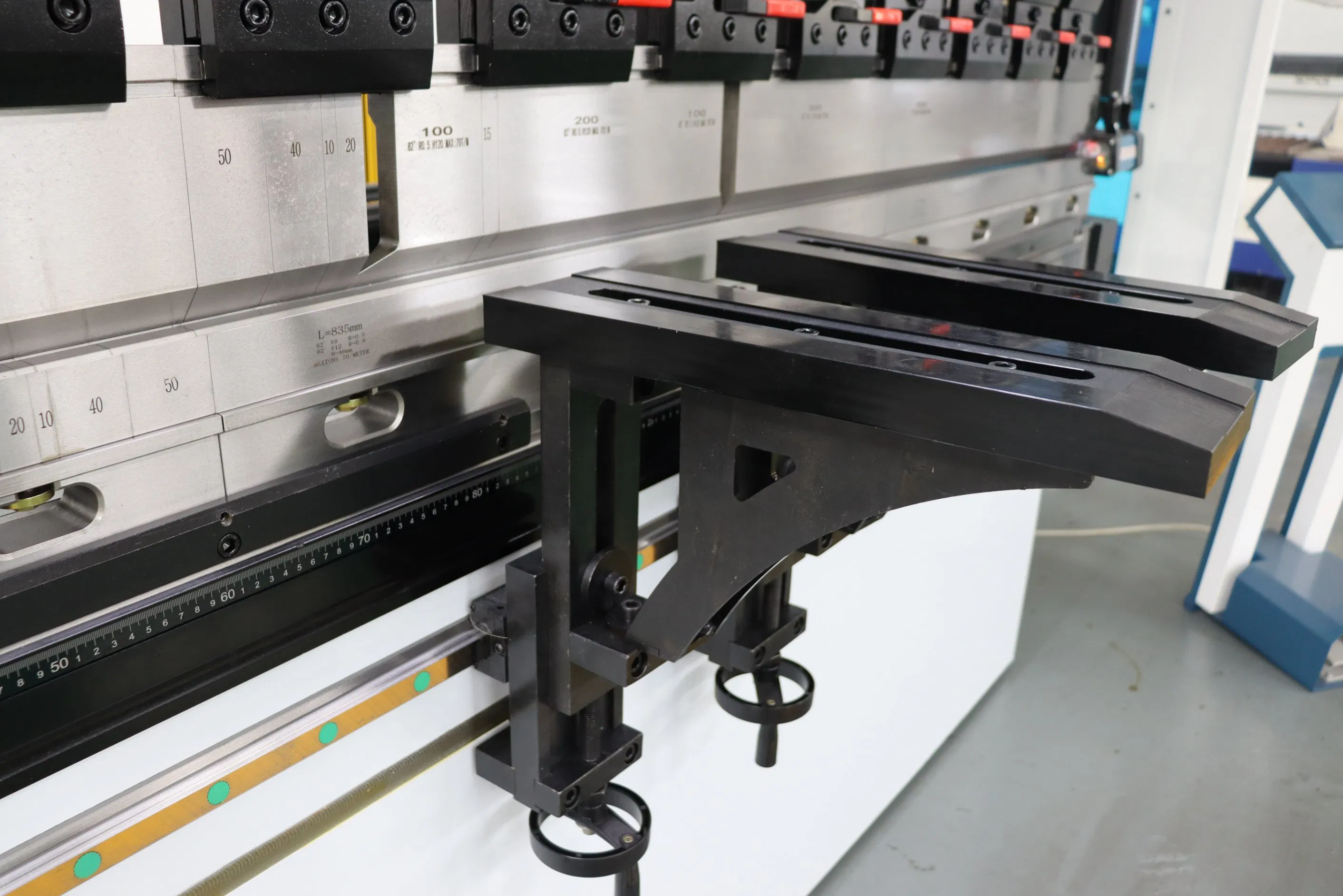 Advanced CNC Press Brake Machine for High-Volume Production Needs
