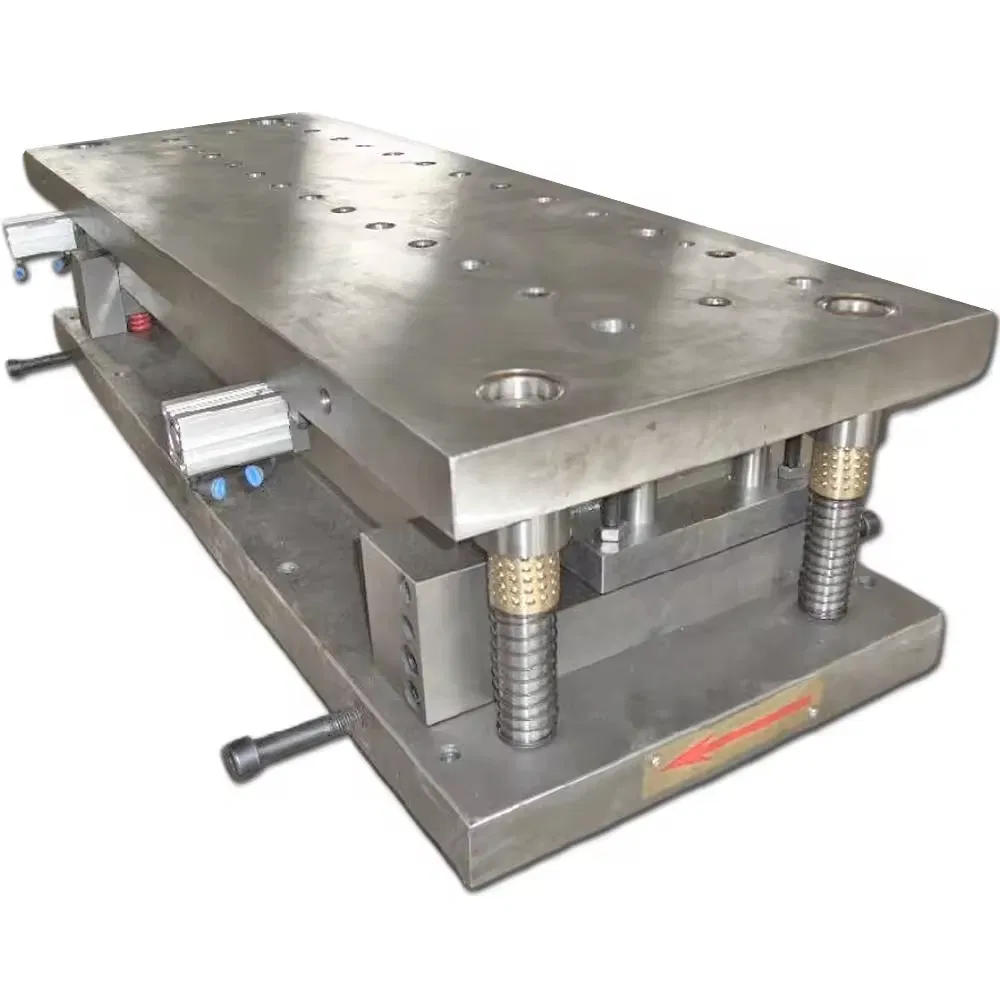 Progressive Metal Stamping Die Producing Plastic Mold with Aluminum Casting Mold