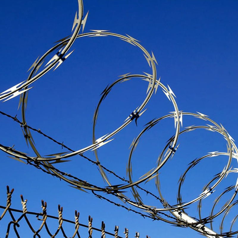 Reinforced Barbed Tape Razor Fence Systems with PVC Coating