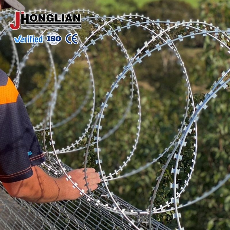 High Security Razor Ribbon Barbed Tape Intruder Deterrence System