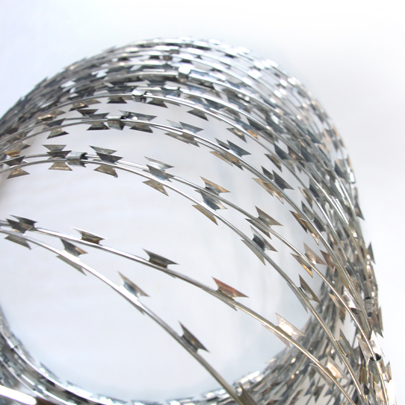 Reinforced Barbed Tape Razor Fence Systems with PVC Coating