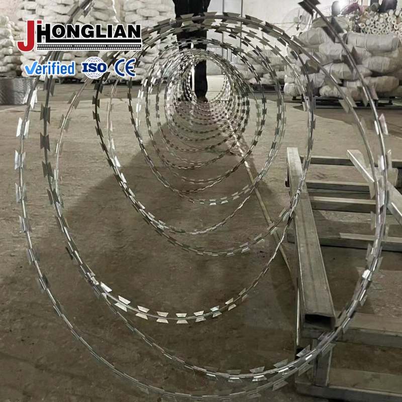 Weatherproof Hot-Dipped Zinc Razor Barbed Fencing Wire Protection System