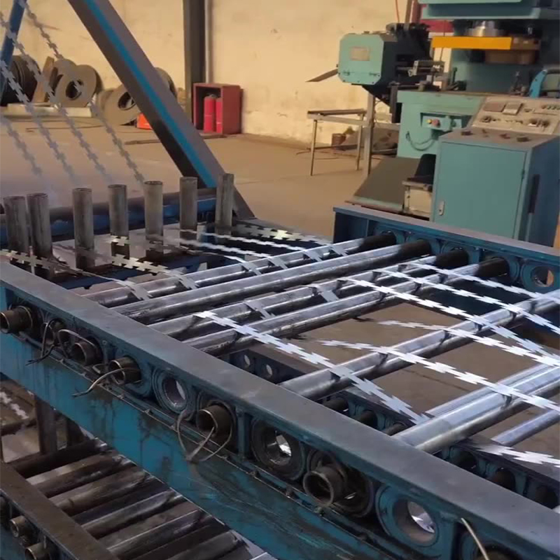 Mining Area Security Stainless Steel Concertina Razor Coil Barrier System