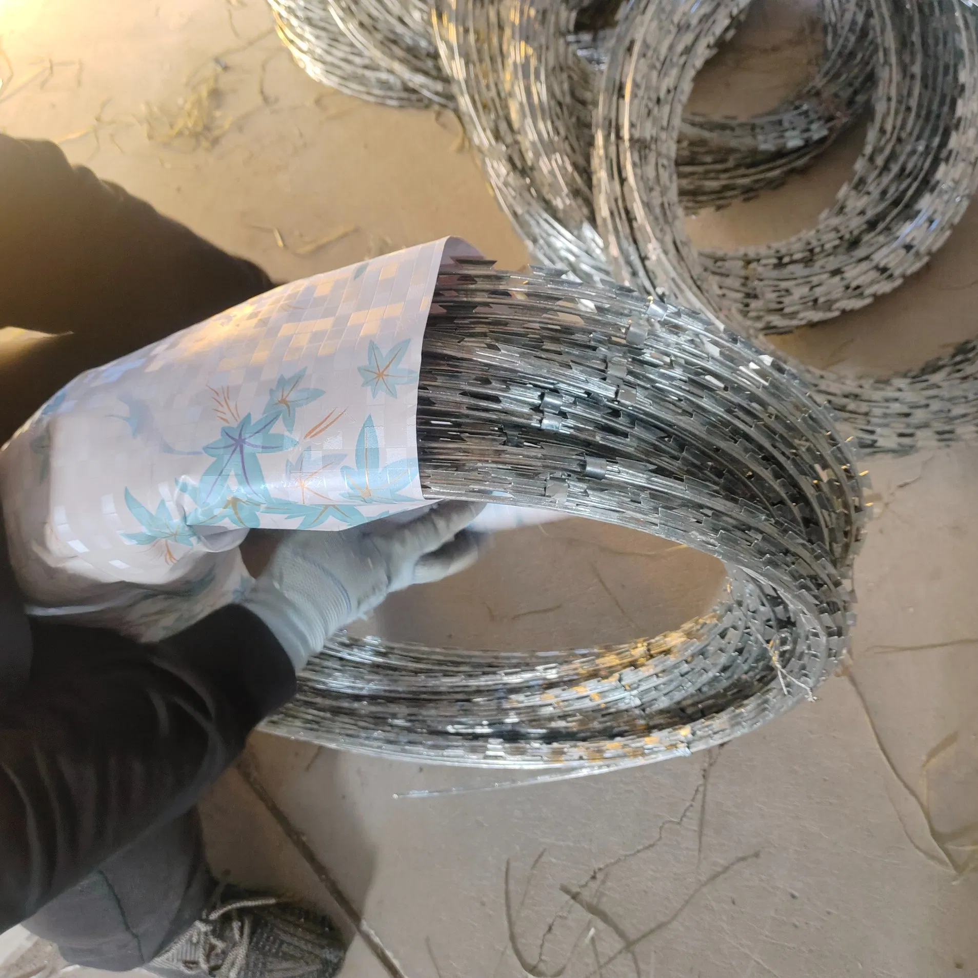 Bto-12 Galvanized Security Ribbon Residential Anti-Climb Boundary System