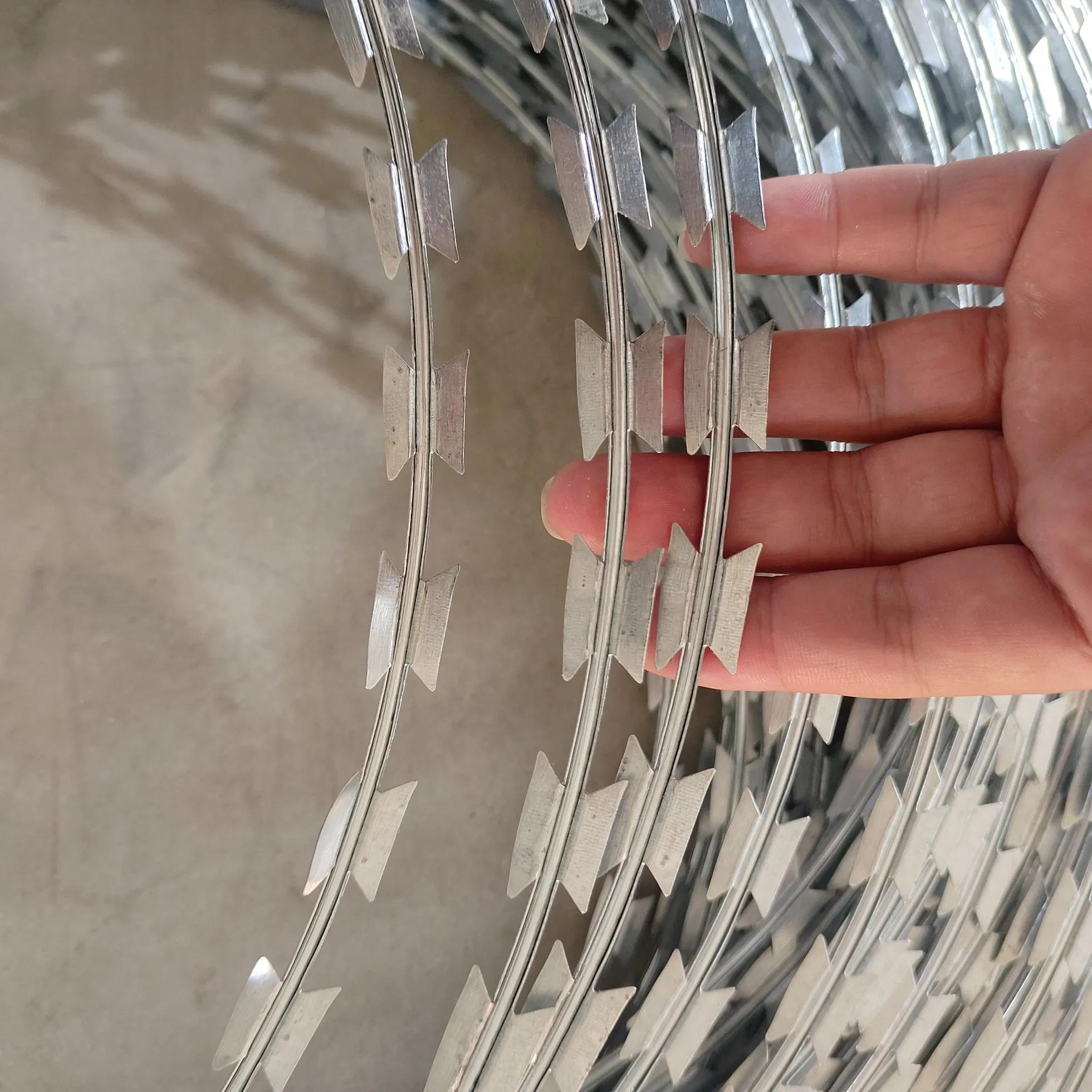 Bto-12 Galvanized Security Ribbon Residential Anti-Climb Boundary System