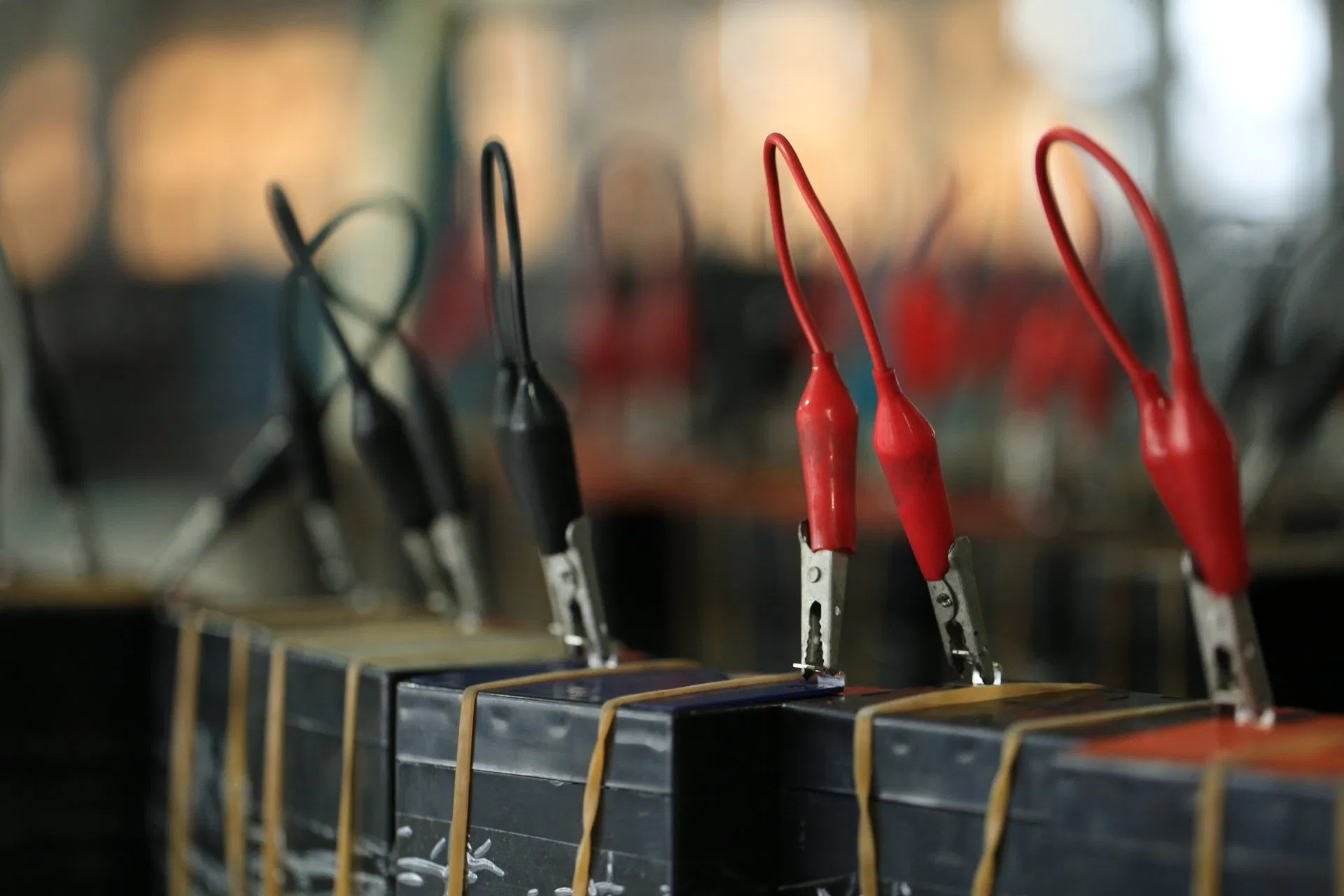 2V 2000Ah Long Life Stationary Battery, Premium Power Solution for MW-Level Solar Farms &amp; Microgrids