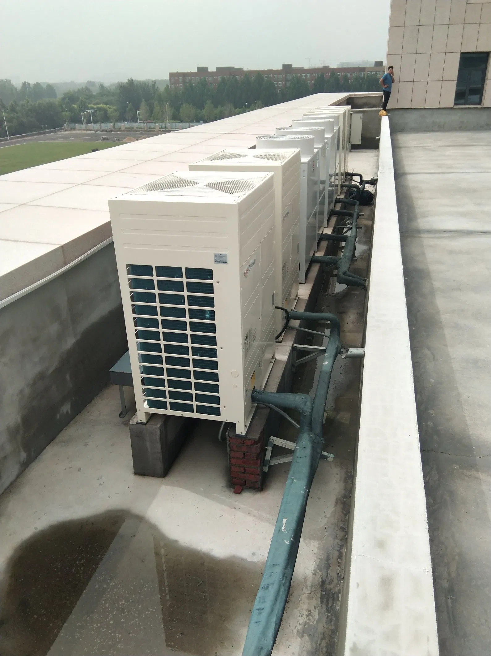 Weather Resistant Outdoor Vrf Unit for Stable Operation in Commercial Air Conditioning