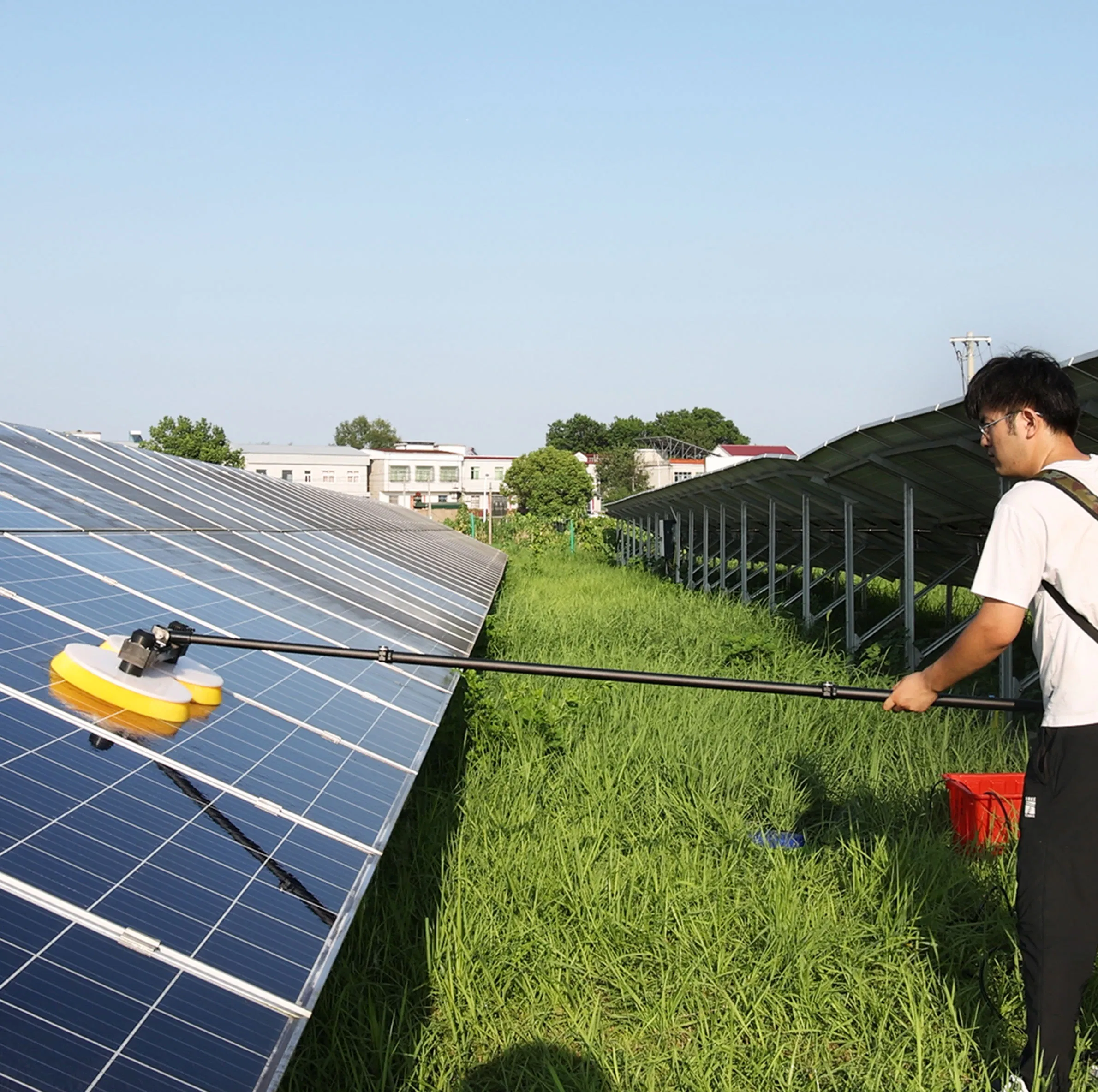 Factory Direct Solar Cleaning Equipment Electric Photovoltaic Panel Cleaning Brush Double Head Solar Panel Cleaning Brush with Telescopic Rod