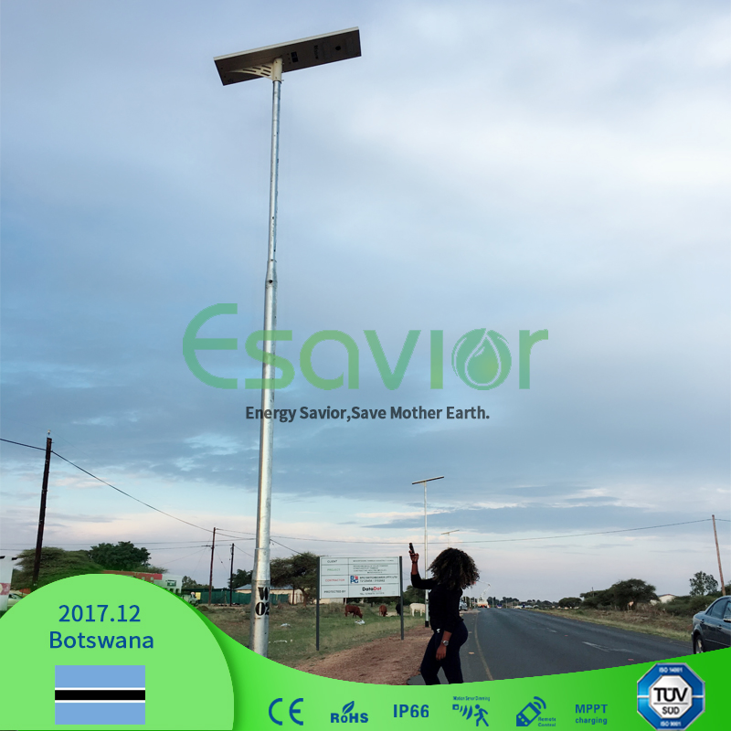 Integrated All in One LED Solar System Lighting Lamp Outdoor Street Garden Light with Smart Iot &amp; CCTV Camera for Government Project