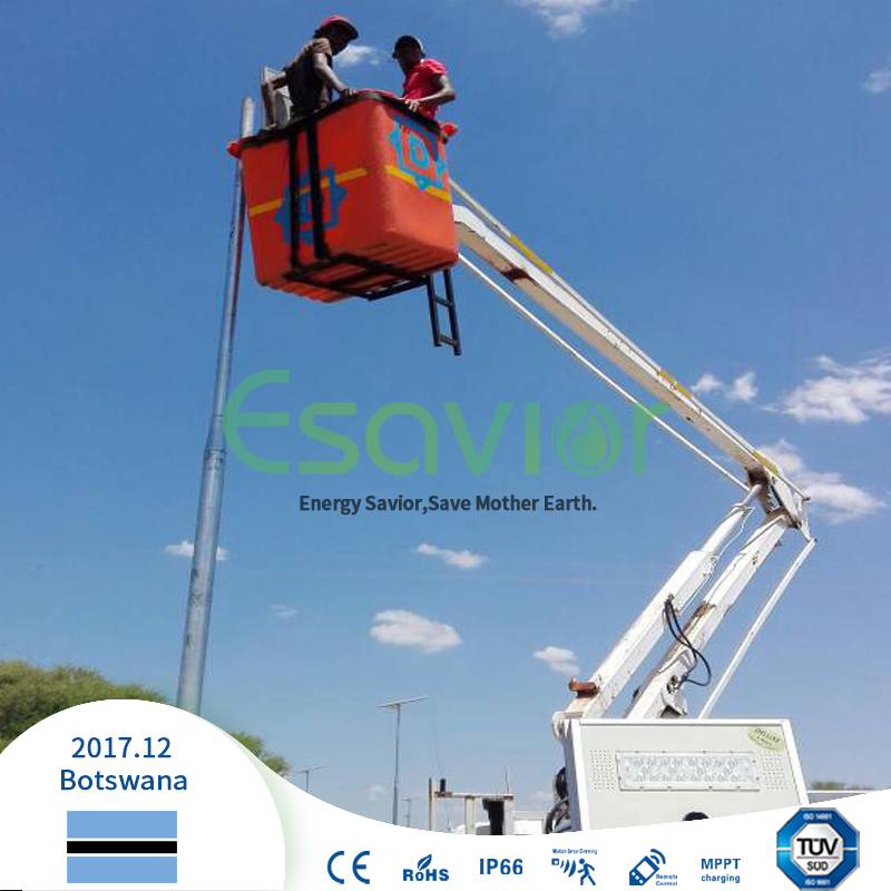 Integrated All in One LED Solar System Lighting Lamp Outdoor Street Garden Light with Smart Iot &amp; CCTV Camera for Government Project