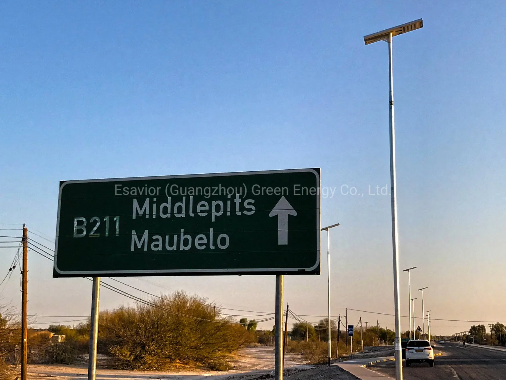 60W/80W/120W Outdoor Energy Saving Lamp LED Lighting Solar Power Street Light with Smart Iot System