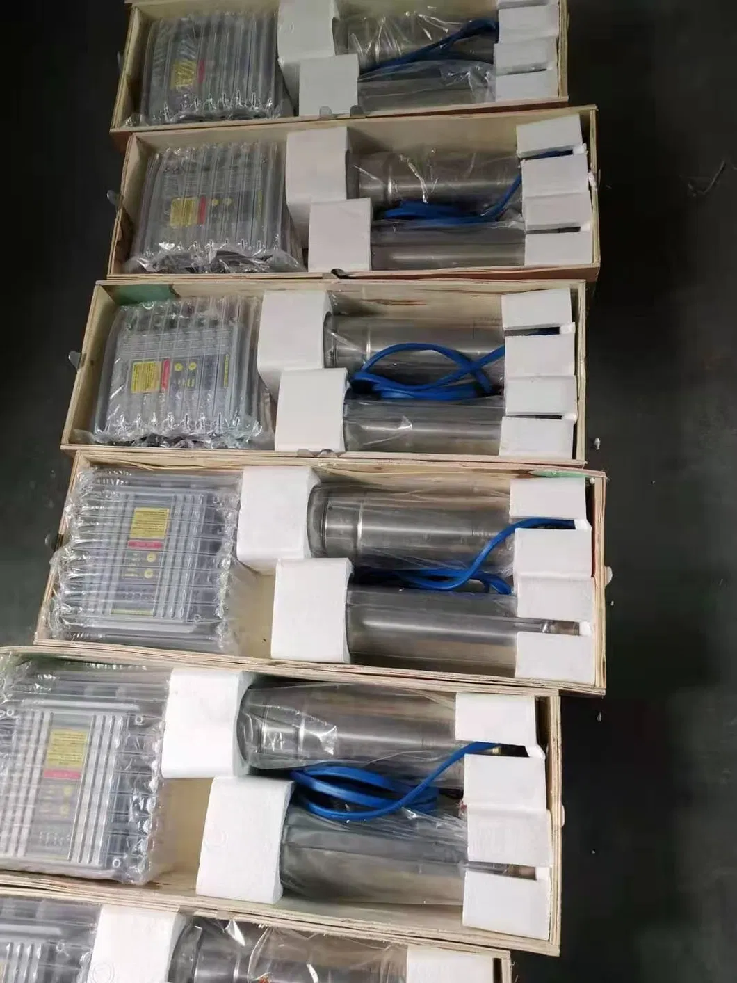 Solar Submersible Water Pump View 1