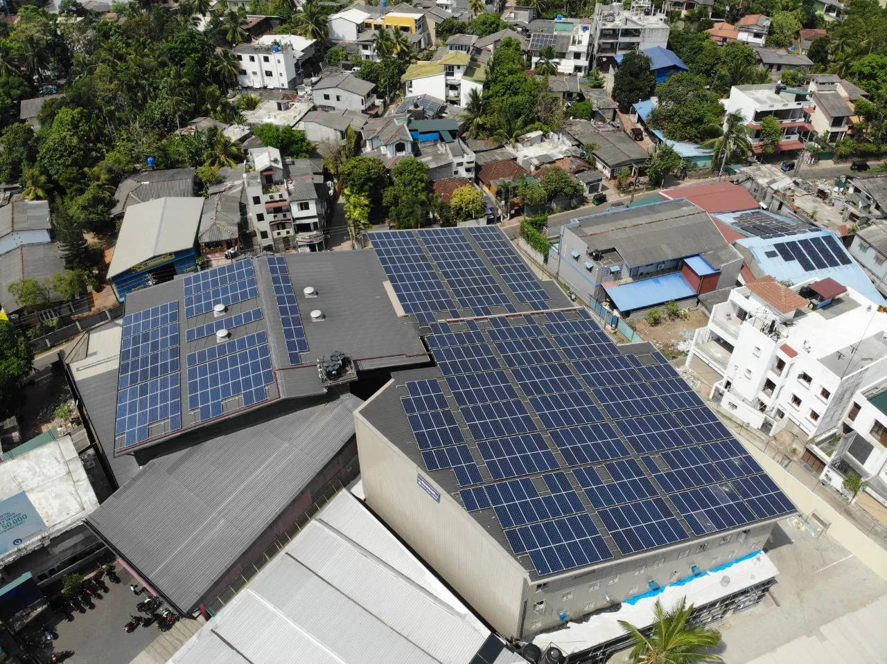 Advanced Household Solar Power System with MPPT Controller for Grid-Tied Applications