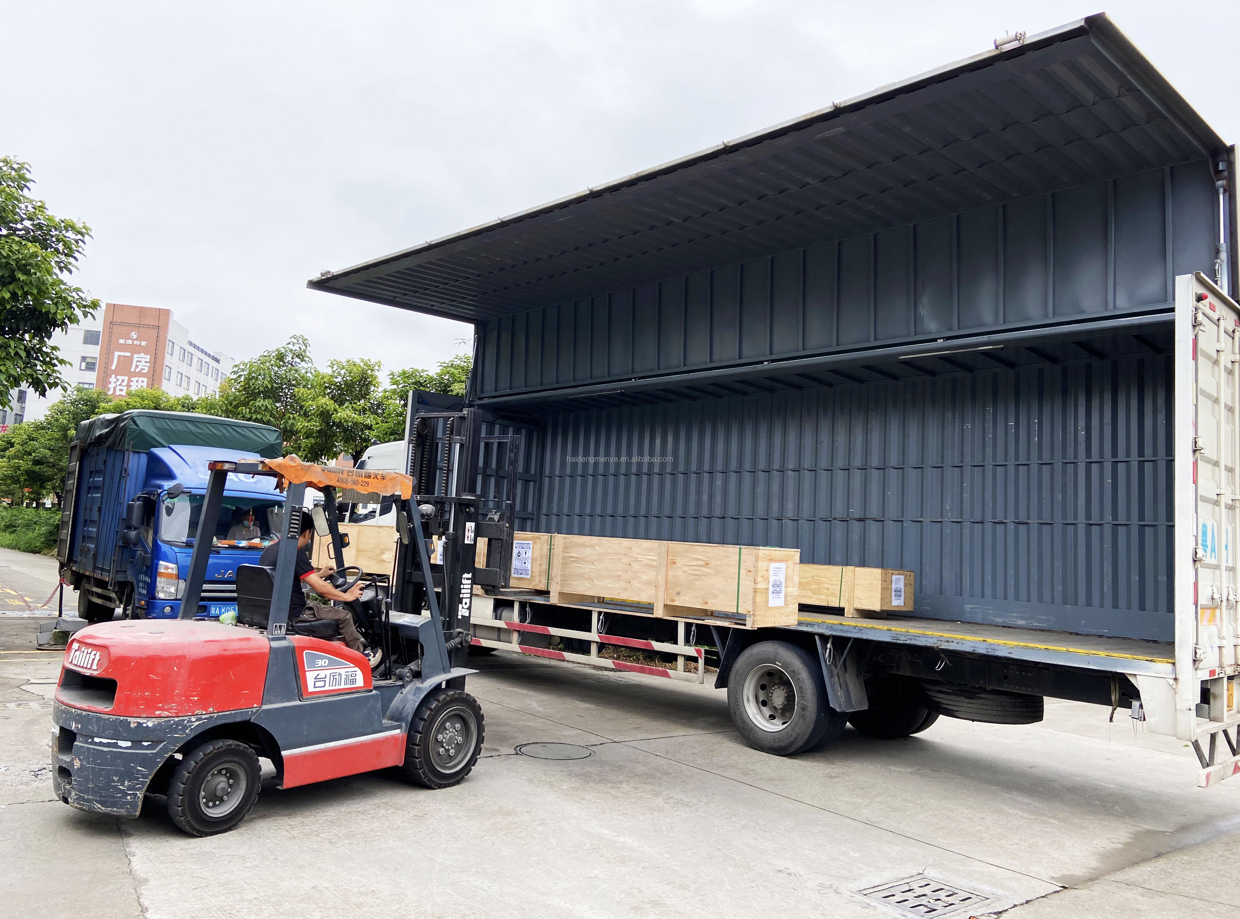 Loading 3