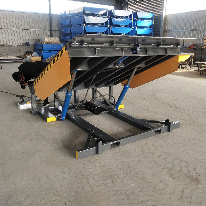 Wholesale Telescopic Automatic Loading Equipment Price Dock Ramp Hydraulic Dock Leveler With Good Price
