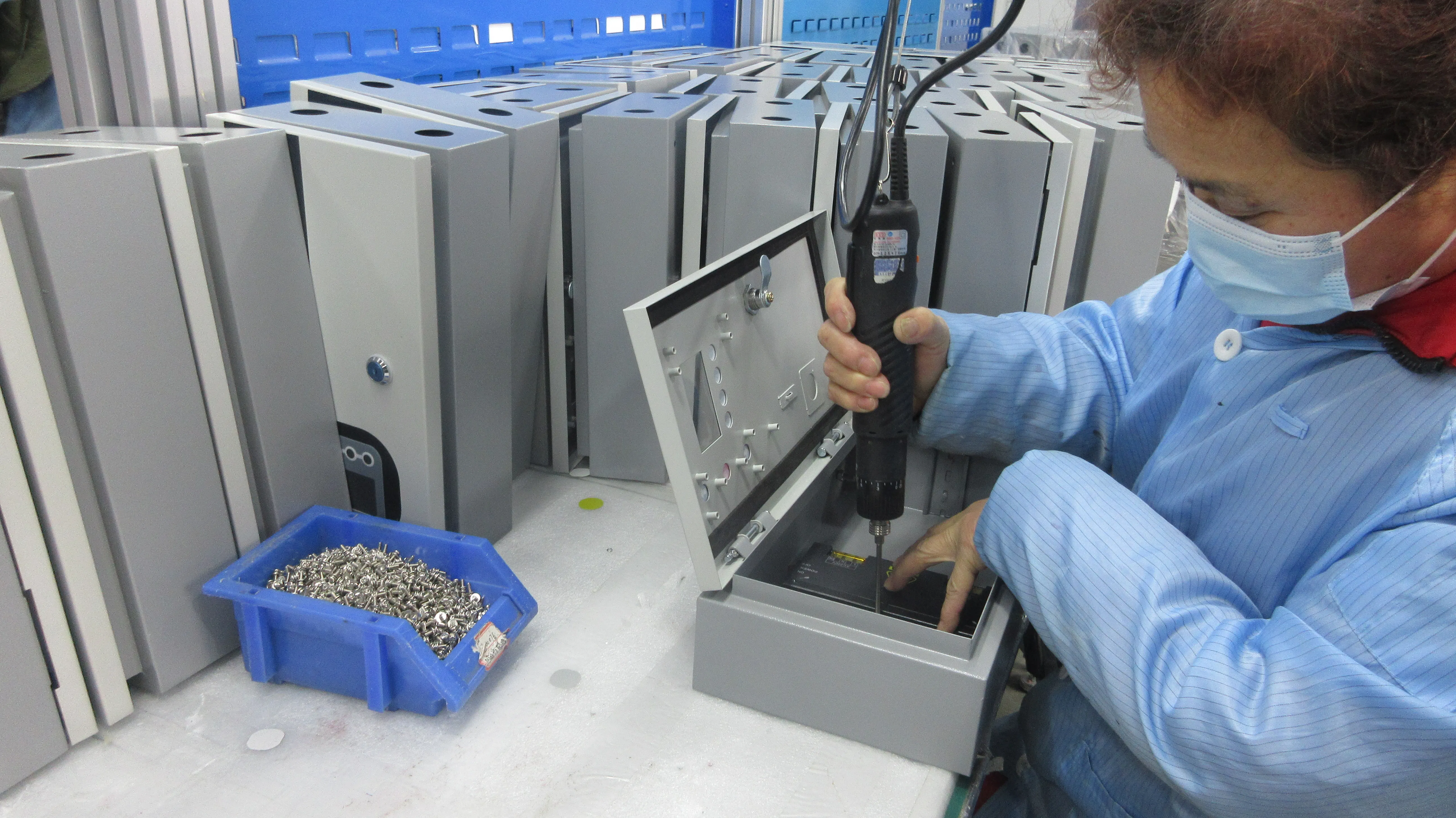 Advanced High-Speed Industrial Door Control System for Efficiency