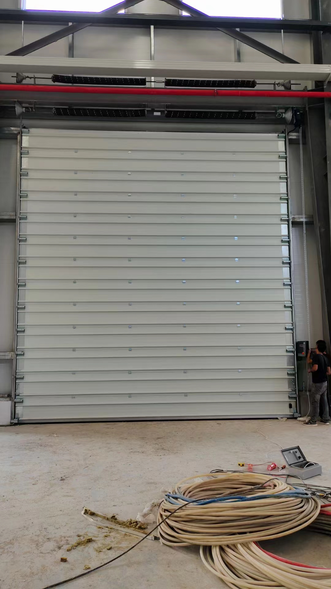 Aluminum Alloy Waterproof Features Finished Surface Modern Design Automatic Roll-Up Garage Doors