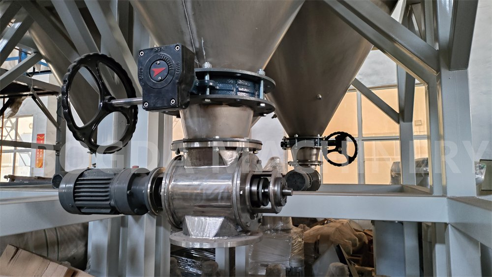 Automatic Plastic Powder Weighing Feeding Mixing System PVC WPC Door Frame Window Profile Extrusion