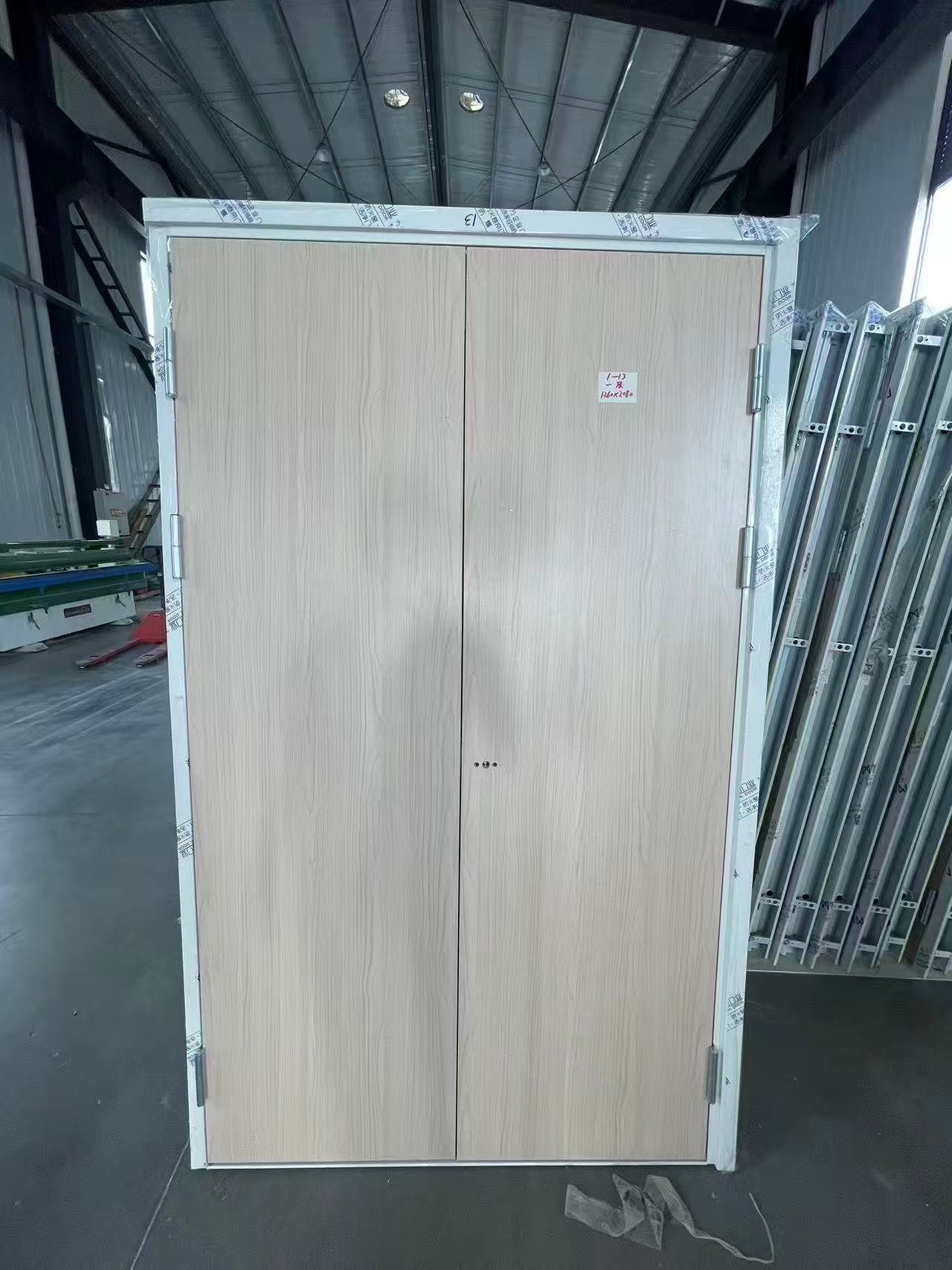 Heavy Duty Steel Plate Fire Door with Wood Grain Thickness Fire Proof &amp; Security Door for Warehouse