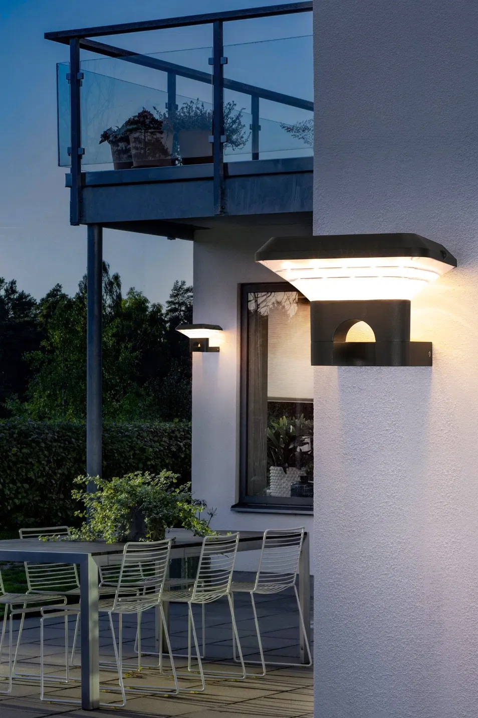 Outdoor Use Lamp: Stylish Weatherproof LED Wall Light Solution