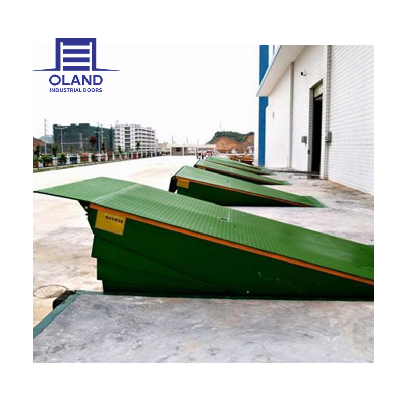 Logistics Center Factory Price 6~15 Ton Container Forklift Loading Dock Equipment Lift Ramp Hydraulic Dock Leveler