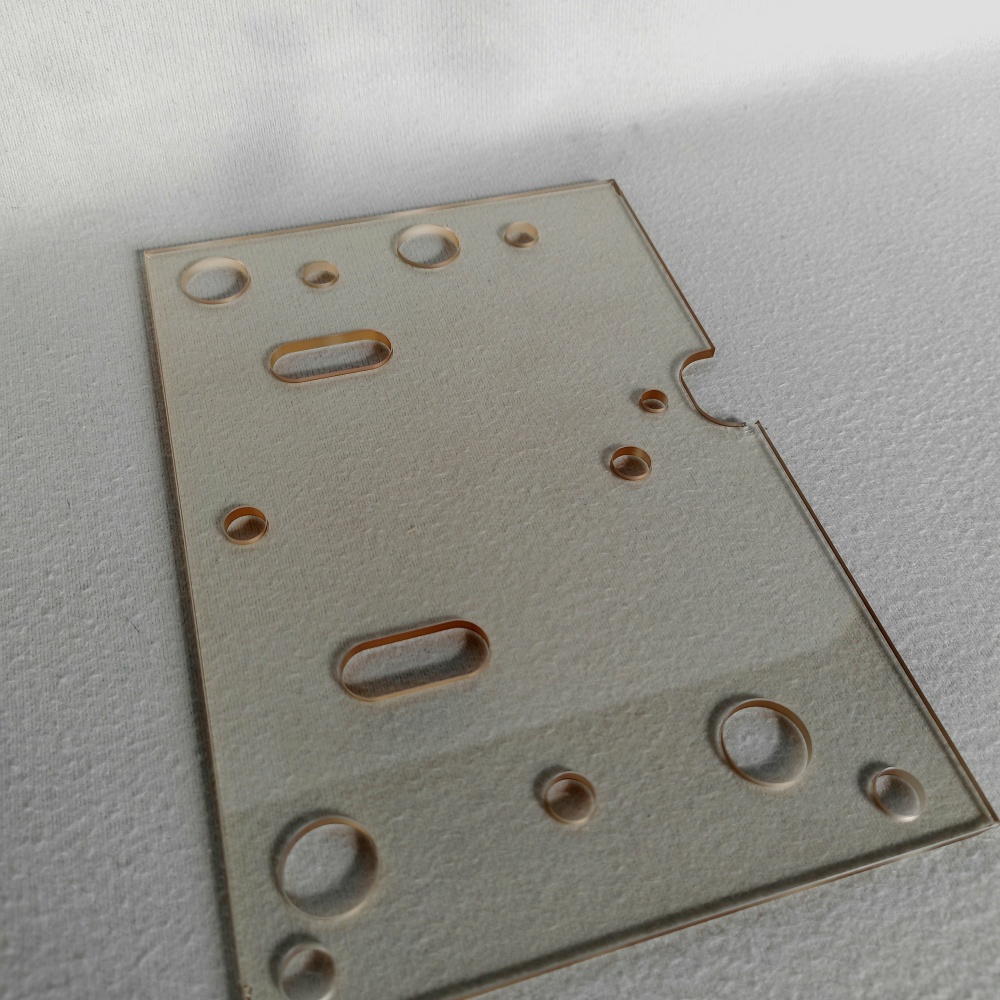 Custom 4mm 5mm Tempered Black Ceramic Glass Heat-resistant Transparent CE Certified Solar Fireplace Door &amp; Wood Stove