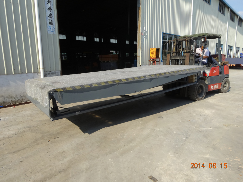 Loading Bay/loading Dock Equipment/loading Dock Ramp