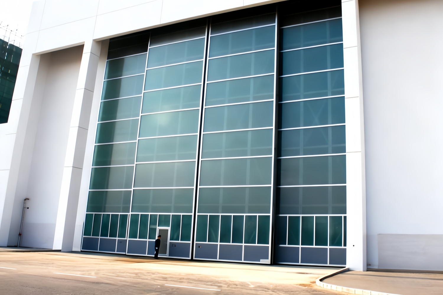Customized Steel Framed Structure Large Transparent Horizontal Side-Sliding Hangar Door Multi-Door Free-Sliding Industrial Door