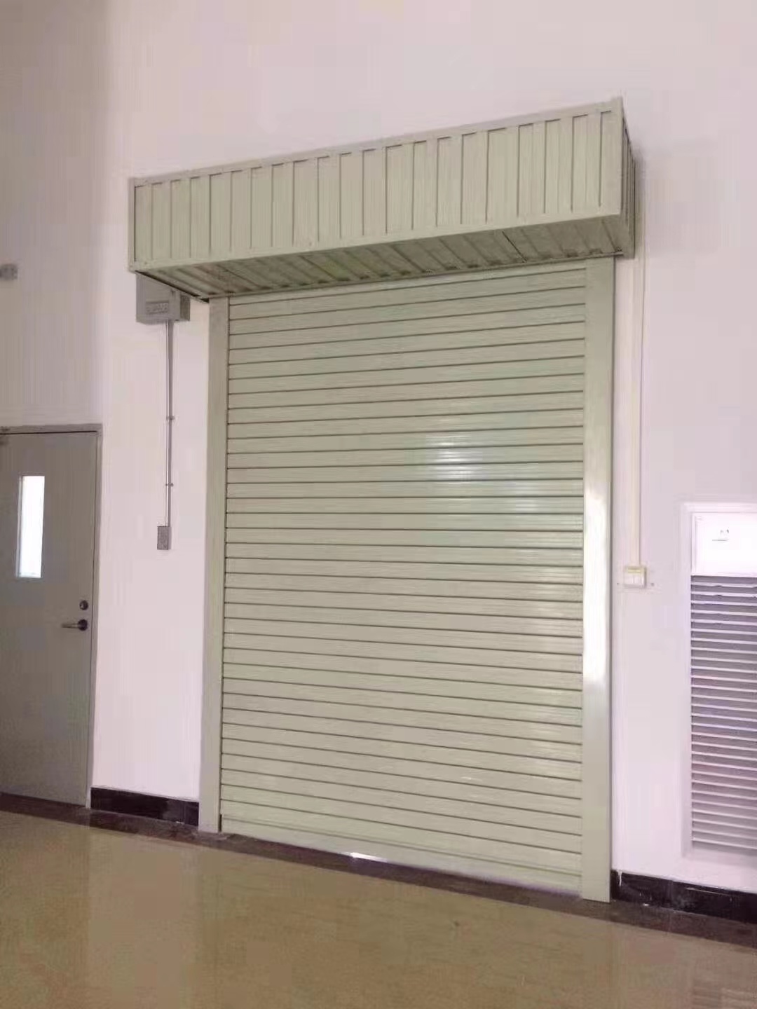 Aluminum Wind Resistant Good Quality Rolling Shutter Garage Door Noiseless Automatic and Manual Garage Door Roller Shutter Door