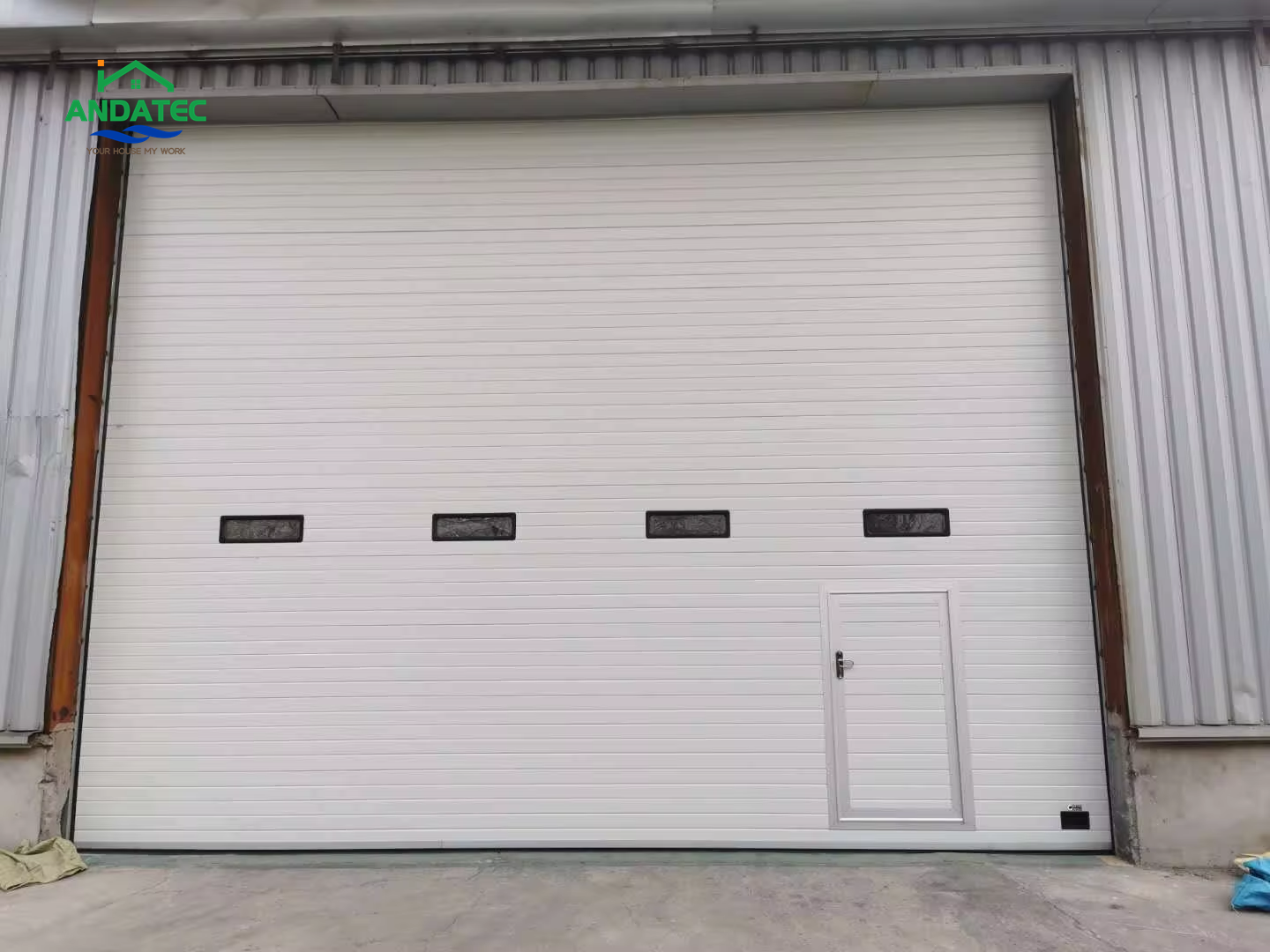 High Quality Industrial Sectional Garage Door Anti Thief Dust Proof Building Industrial Storage Hangar Warehouse Door