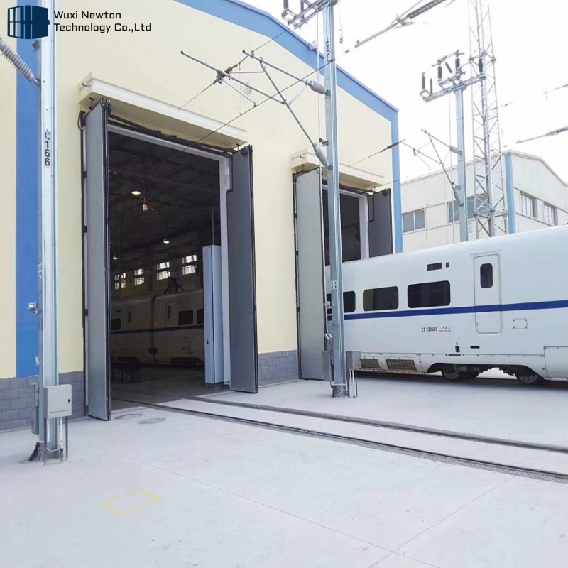 Subway Folding Door